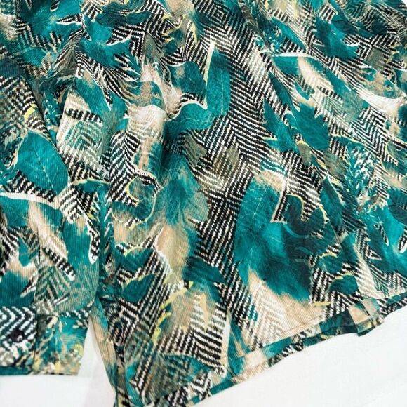 Catherines Top Shirt Womens 2X Petite Roll Tab Sleeve Green Floral Button Up - Picture 7 of 10